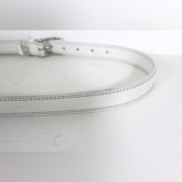 Pearlized White Narrow Leather Belt with Purple Mauve Topstitching Shimmer - Picture 7 of 8